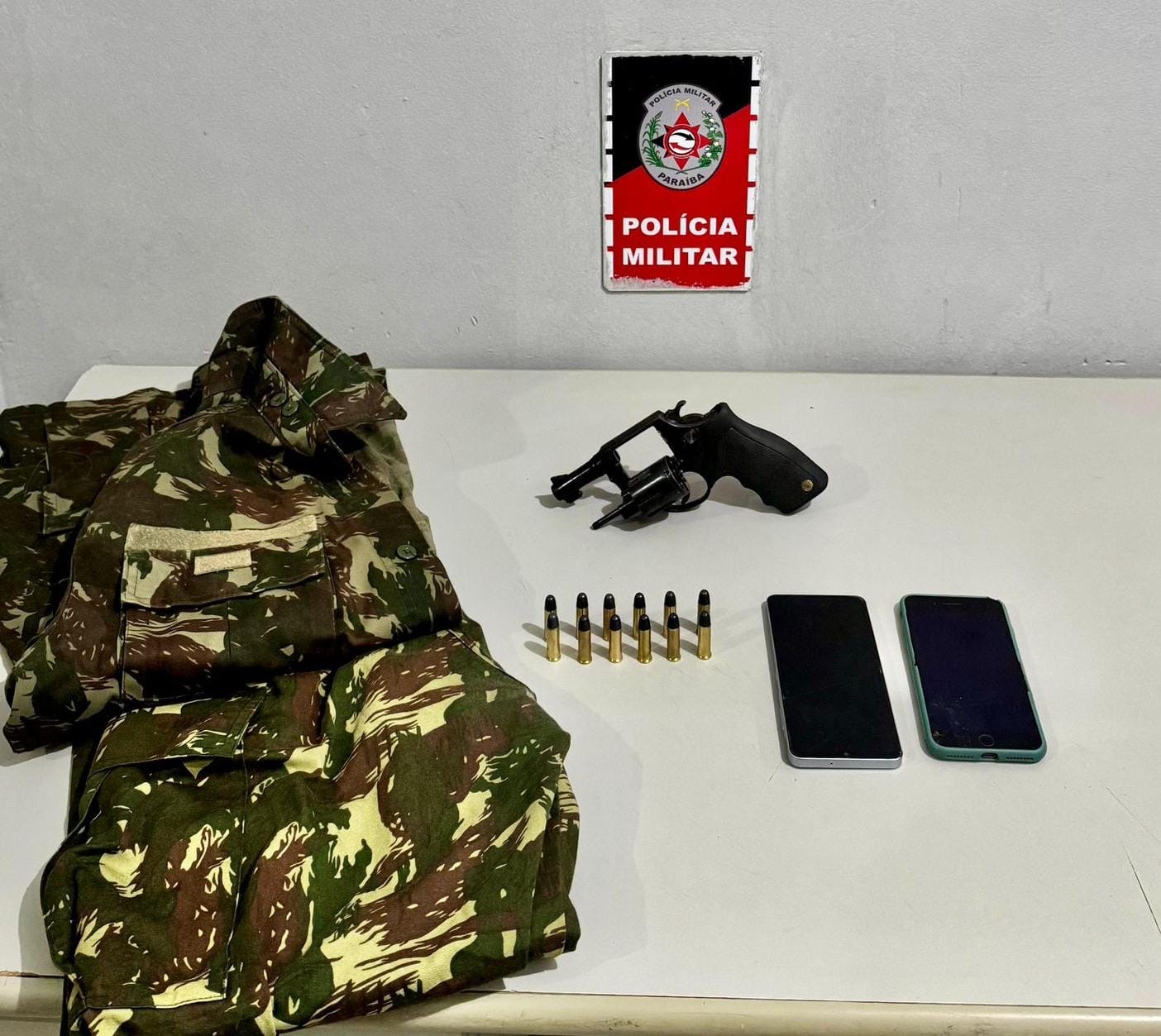 COMBATE ÀS FACÇÕES