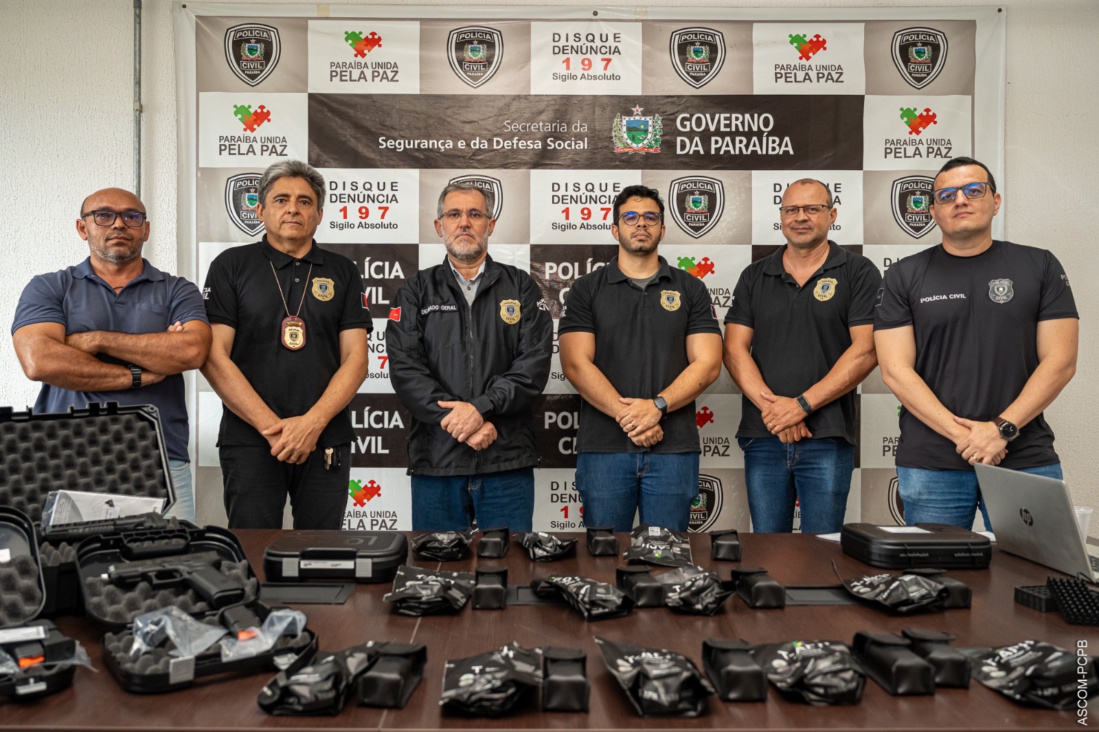 ARMAMENTO: Polícia Civil inicia entrega das 3.257 novas pistolas Glock a servidores da instituição
