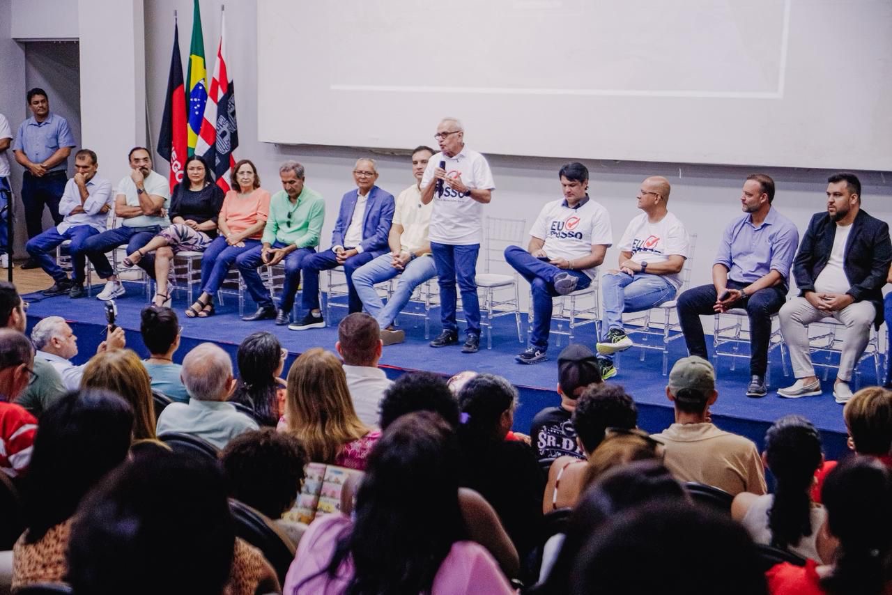 Cícero Lucena libera mais de R$ 1,2 milhão do ‘Eu Posso’ e assina decreto que torna João Pessoa a 3ª capital com mais atividades de baixo risco do País