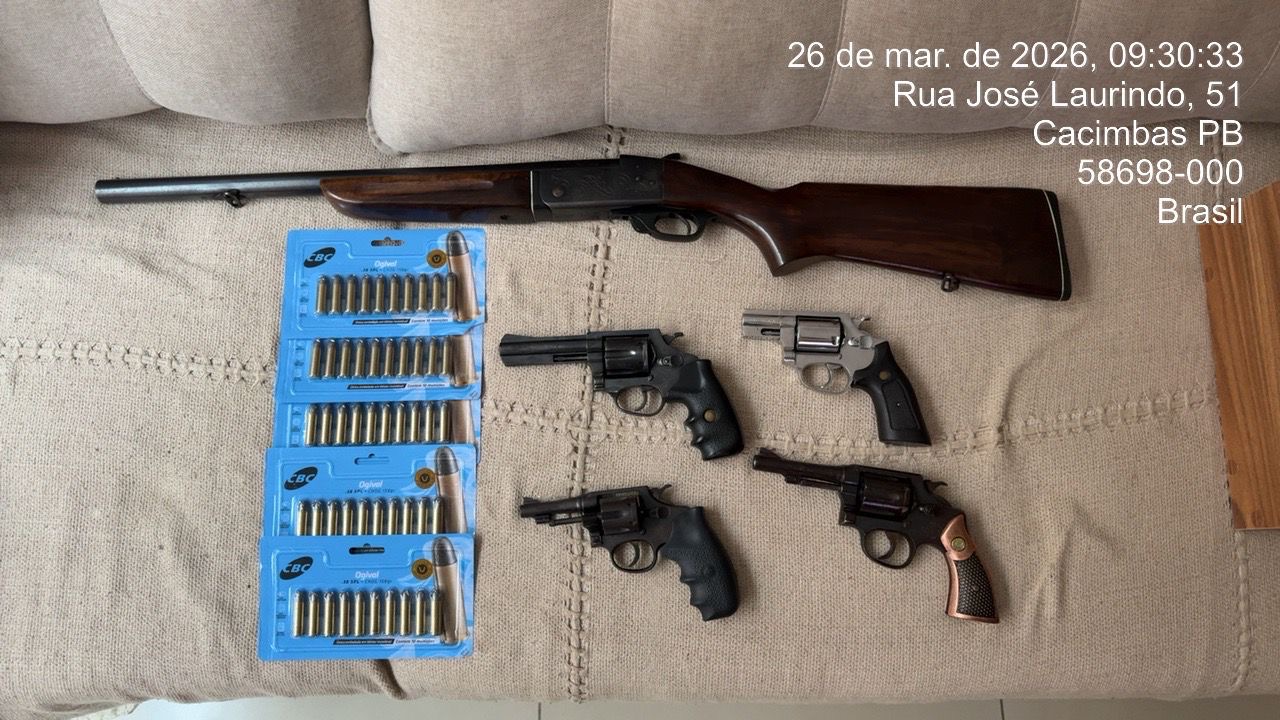 NO SERTÃO: Polícia Civil cumpre mandados, prende investigado em flagrante e apreende documentos em prefeitura