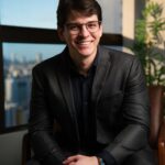 Pastor membro da Igreja Assembleia de Deus dá testemunho em programa ao vivo sobre atendimento recebido no Hospital Metropolitano