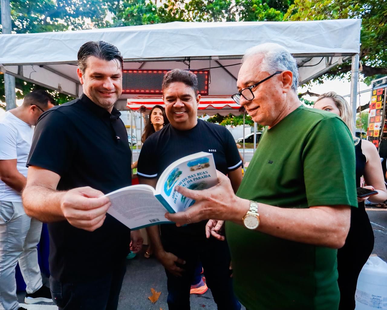 Leo Bezerra exalta evolução dos Bancários com ações da Prefeitura e celebra 48º aniversário do bairro