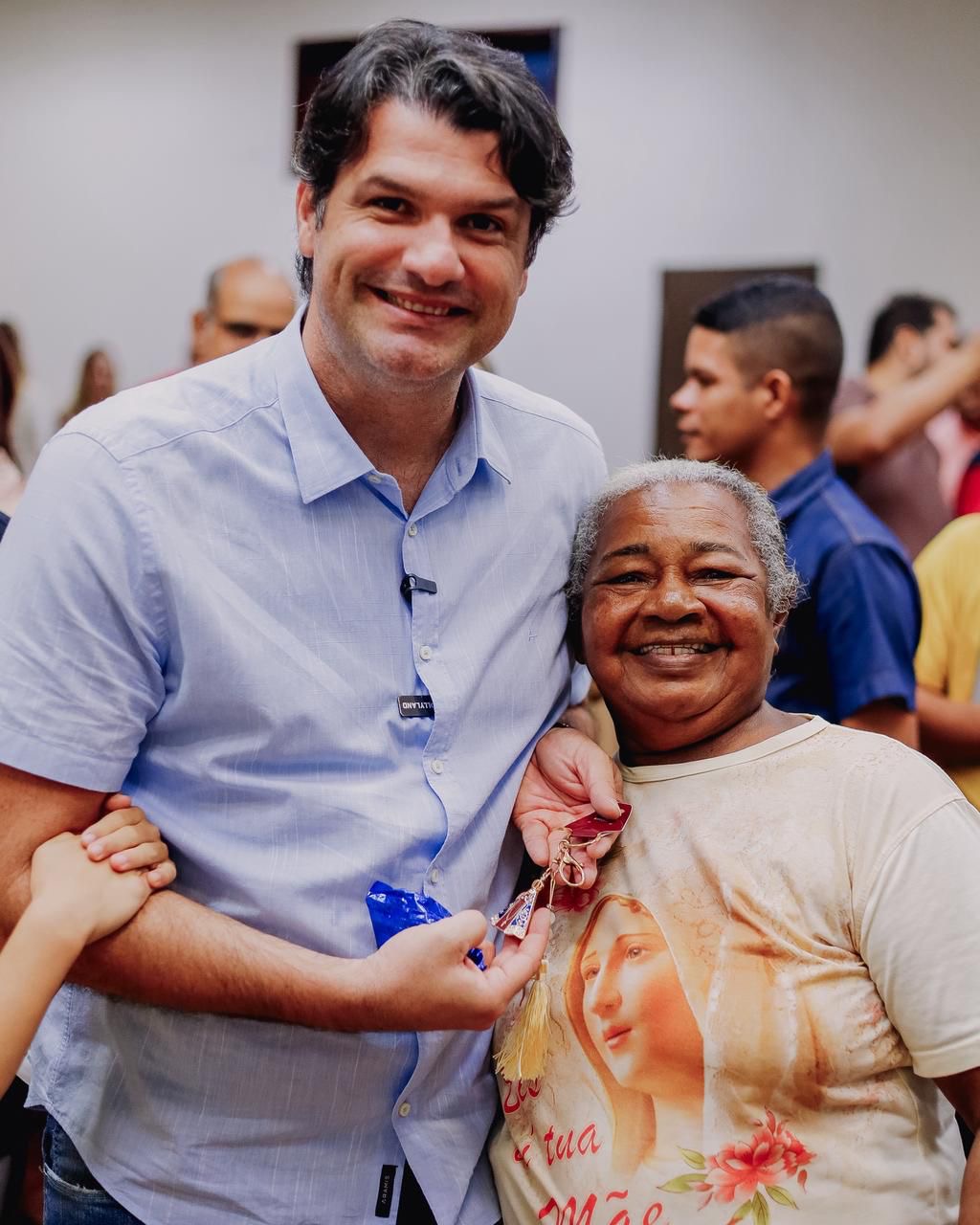 Em missa de ação de graças, Leo Bezerra destaca fé e compromisso com João Pessoa