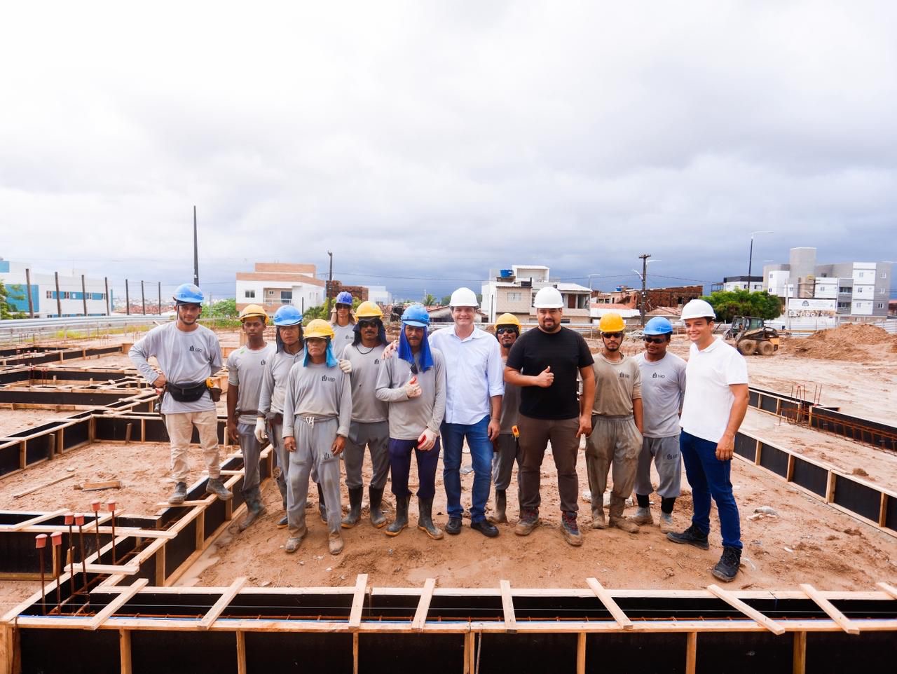 EducaçãoLeo Bezerra projeta entrega de novo CMEI em dezembro deste ano para abrir 200 novas vagas em Paratibe