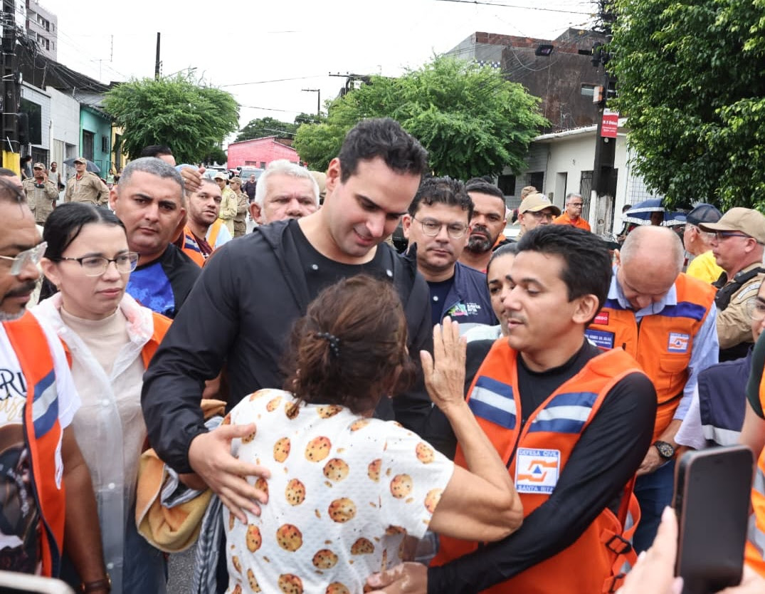 Governador Lucas Ribeiro reforça ações em Santa Rita contra impactos das chuvas e instala comitê no Centro Integrado de Comando e Controle