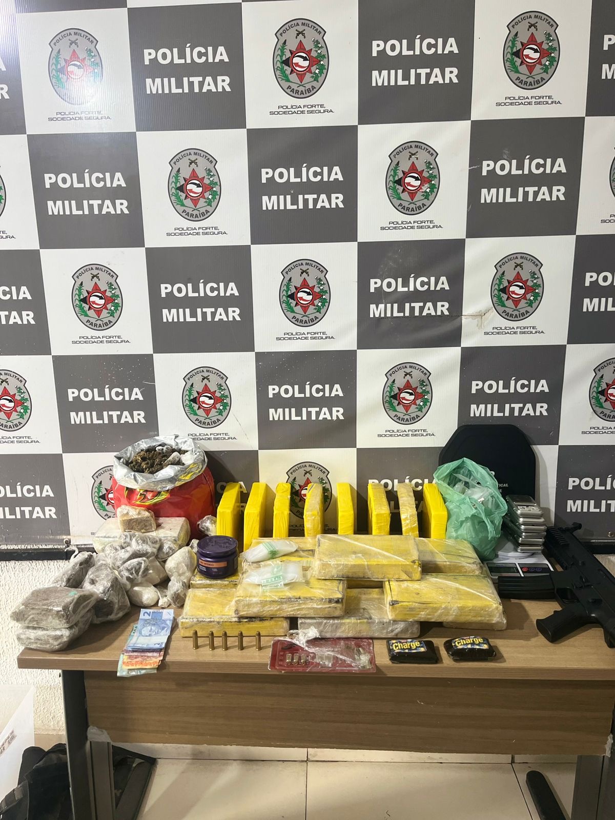 🚨 GRANDE APREENSÃO DE ENTORPECENTES EM PARATIBE REFORÇA O COMBATE AO CRIME ORGANIZADO NA PARAÍBA