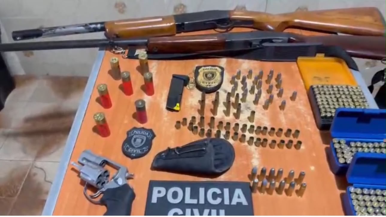 EM LAGOA SECA: Polícia Civil prende homem em flagrante por posse ilegal de armas e munições