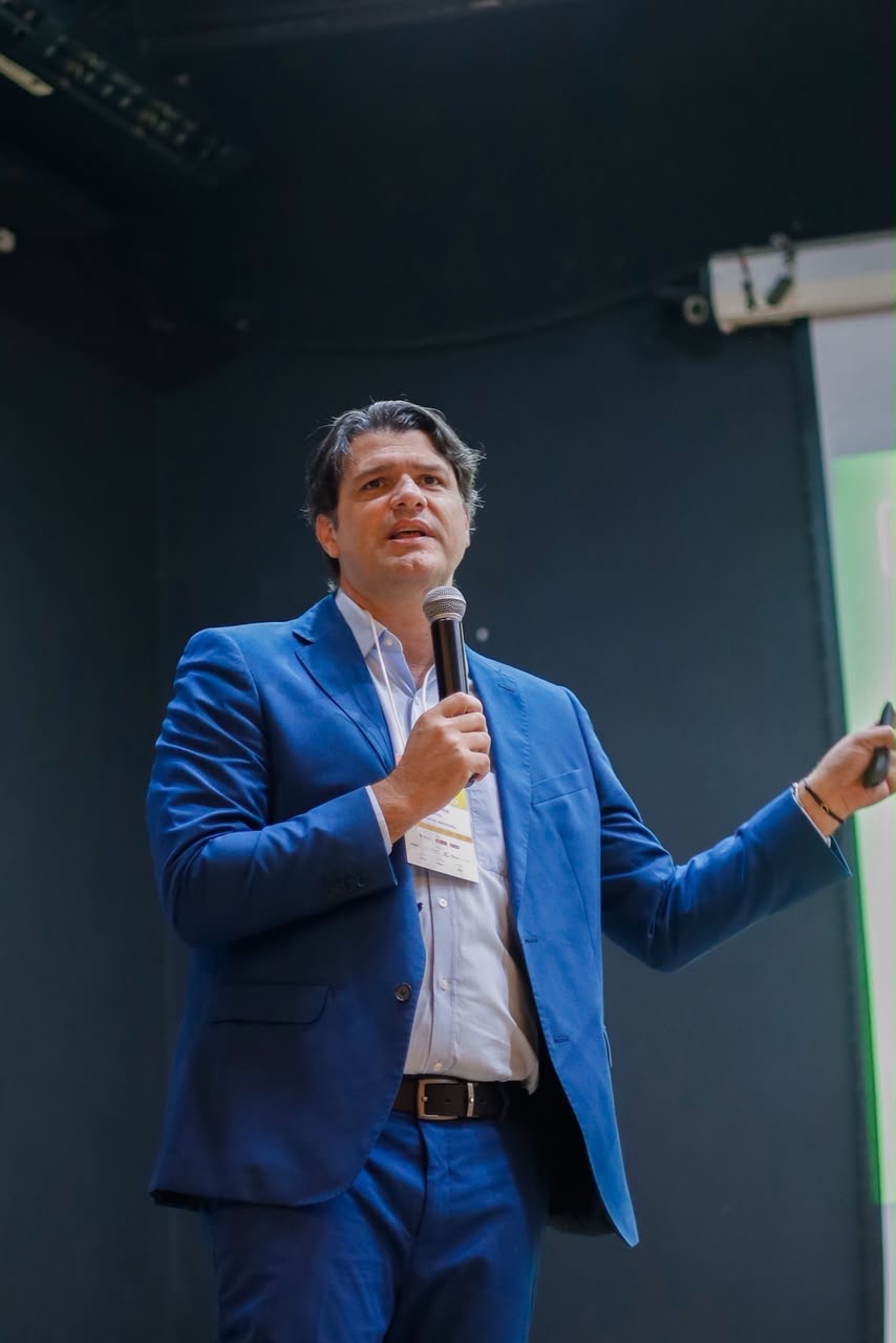 Prefeito Léo destaca avanços na saúde, inovação tecnológica e reforça compromisso com João Pessoa durante entrevista ao CPAD Notícias