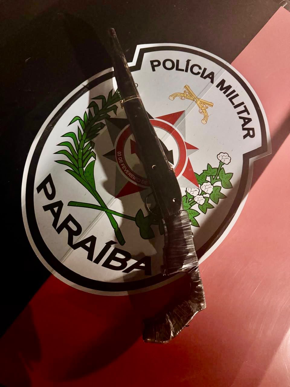🚨 18º BPM | HOMEM É PRESO E ARMA UTILIZADA PARA PRATICAR AMEAÇA É APREENDIDA PELA POLÍCIA MILITAR NO MUNICÍPIO DE FAGUNDES/PB