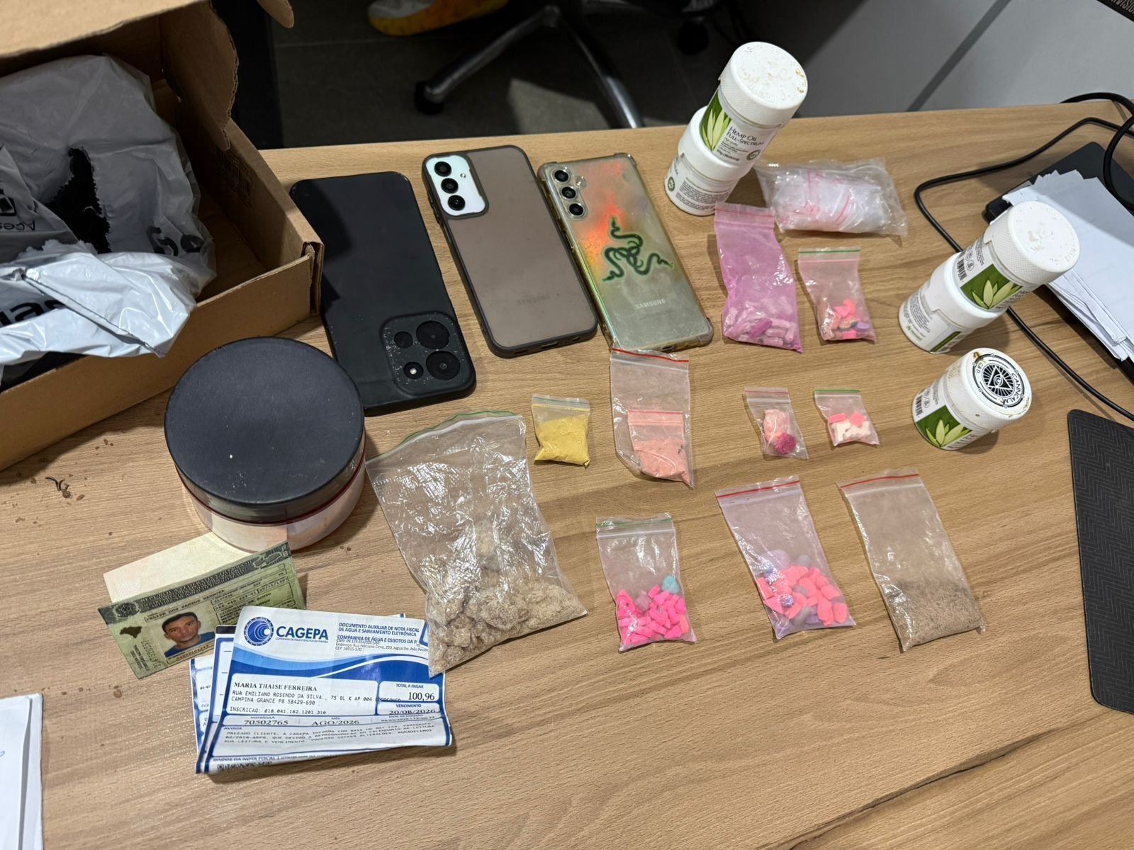 DRE: Polícia Civil prende dupla por tráfico de drogas em Campina Grande