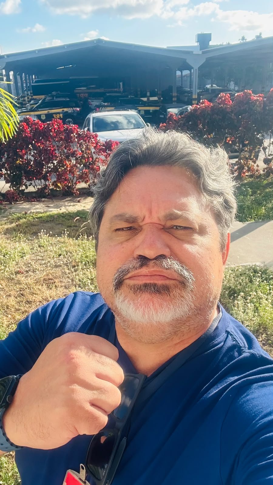 CAVEIRÃO DISPARA AO VIVO: “NÃO SOU DE PAUTA, SOU IMPREVISÍVEL! NÃO VOU ME CALAR DIANTE DE FOFOCAS E TENTATIVAS DE INTIMIDAÇÃO”