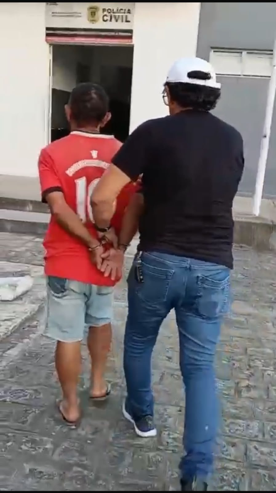EM CAMPINA GRANDE: Polícia Civil cumpre mandados de prisão contra investigado por lesão corporal e tentativa de feminicídio